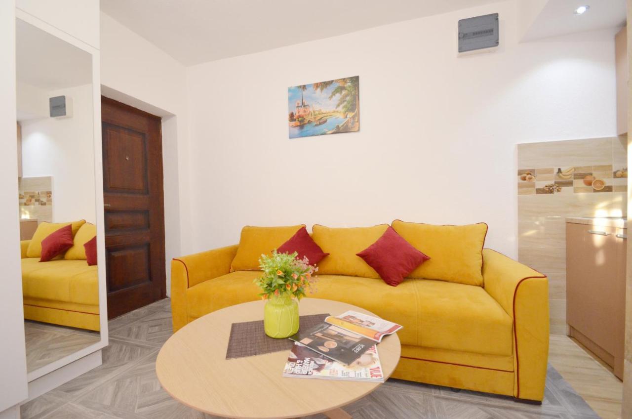 Apartments Lux S 蒂瓦特 外观 照片
