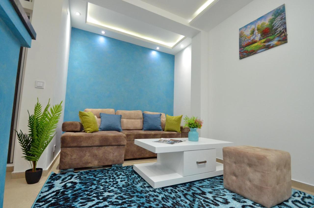 Apartments Lux S 蒂瓦特 外观 照片