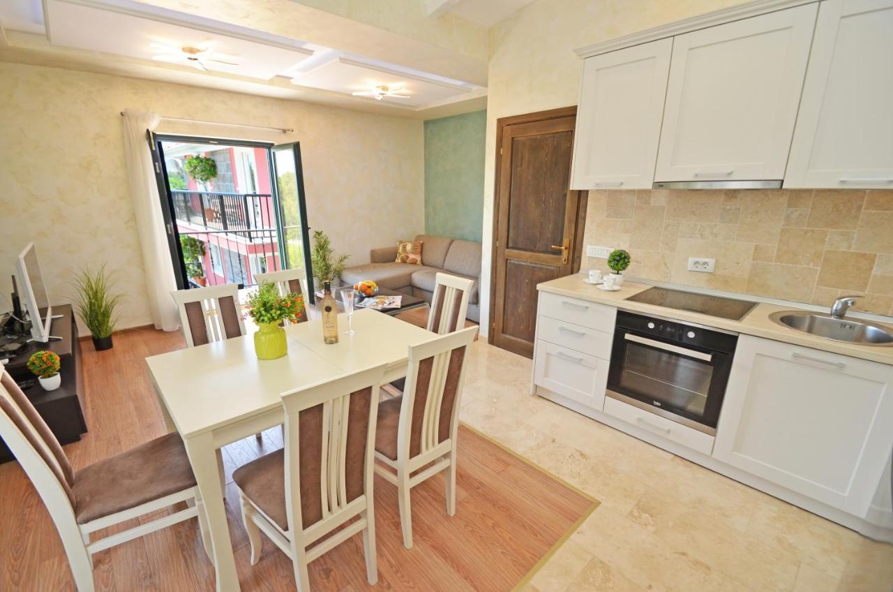 Apartments Lux S 蒂瓦特 外观 照片
