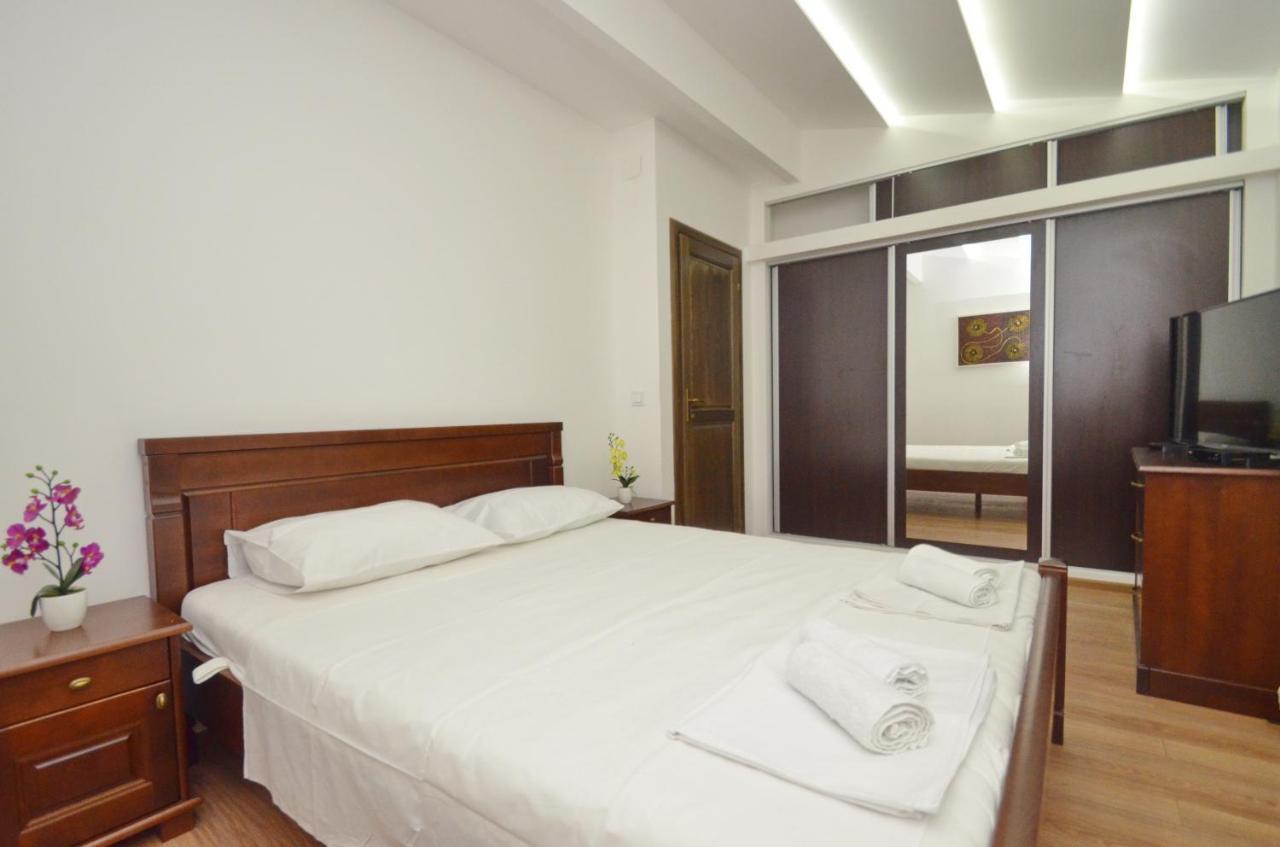 Apartments Lux S 蒂瓦特 外观 照片